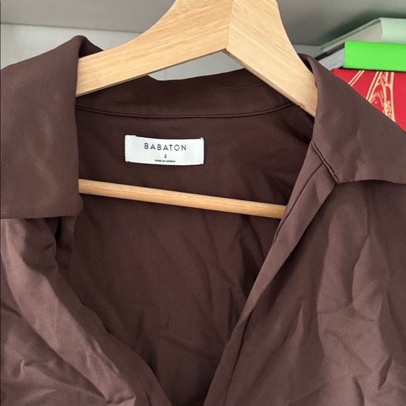 BNWOT babaton aritzia size S polo cropped contour top bundle x2 - Picture 6 of 6